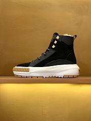 Fortok Louis Vuitton V Squad Leather And Fur High Boots Black  - 2