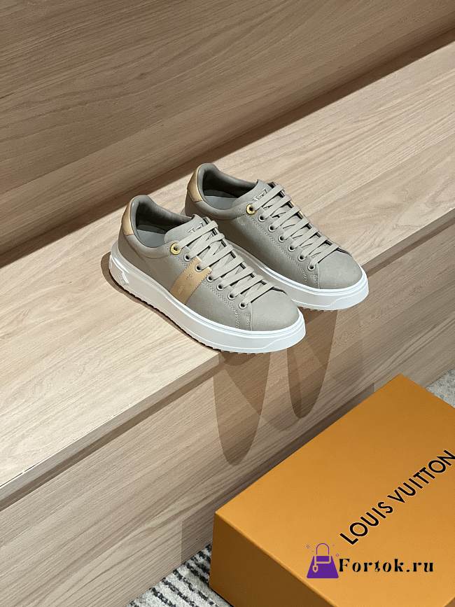 Fortok Louis Vuitton Time Out Sneaker Grey - 1