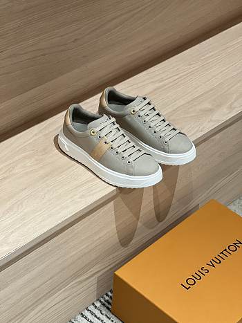 Fortok Louis Vuitton Time Out Sneaker Grey