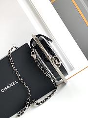 Fortok Chanel Round Bag Metallic Silver 18x18x4cm - 2