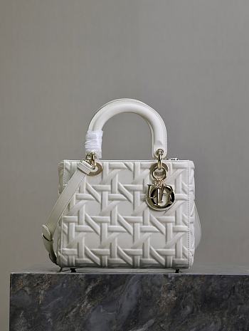Fortok Dior Lady Dior Bag White Graphic Cannage Calfskin 24x11x20cm