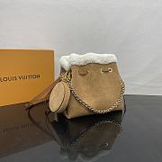 Fortok Louis Vuitton Bella Bag Beige Suede Leather M11839 19x22x14cm - 2