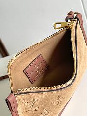 Fortok Louis Vuitton CarryAll PM Bag Beige Suede Leather M11843 29x24x12cm - 3