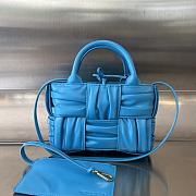 Fortok Bottega Veneta Arco Tote Bag Blue 729029 20x13x7cm - 1