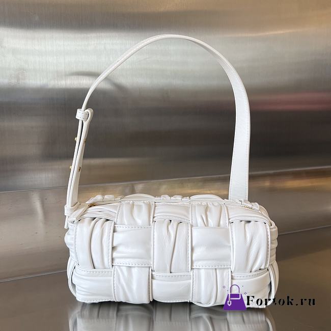 Fortok Bottega Veneta Small Cassette Bag White 736233 23x10.5x10cm - 1