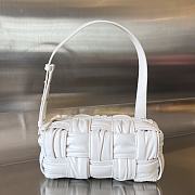 Fortok Bottega Veneta Small Cassette Bag White 736233 23x10.5x10cm - 1