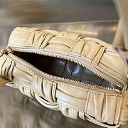 Fortok Bottega Veneta Small Cassette Bag Beige 736233 23x10.5x10cm - 4