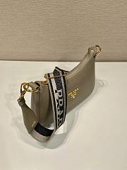 Fortok Prada Grey Leather Shoulder Bag 1BH193 24x18x6cm - 5