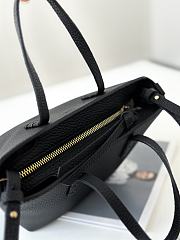 Fortok Fendi Mini Roll Calfskin Bag Black 8655C 15.5x11x13cm - 3