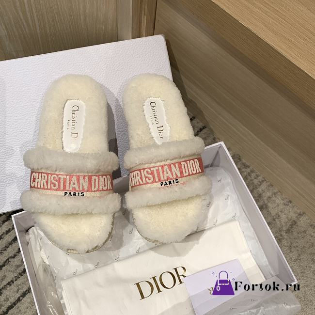 Fortok Dior Fur Slippers White & Pink - 1