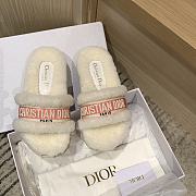 Fortok Dior Fur Slippers White & Pink - 1