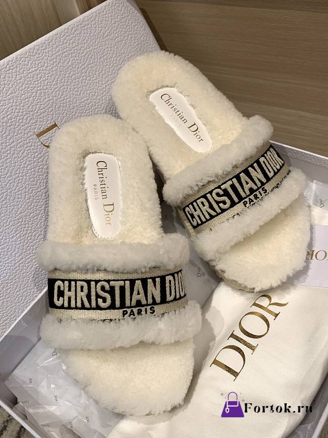 Fortok Dior Fur Slippers White & Black - 1