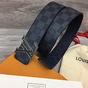 Fortok Louis Vuitton Initiales 40mm Reversible Belt Dark Blue & Black M0667T - 6