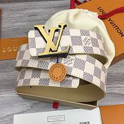 Fortok Louis Vuitton Initiales 40mm Reversible Belt Cream Leather - 1