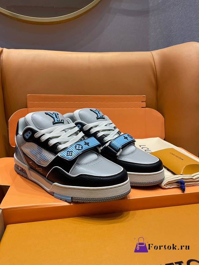 Fortok Louis Vuitton Trainer Sneaker Low Lv White Black Grey Blue - 1