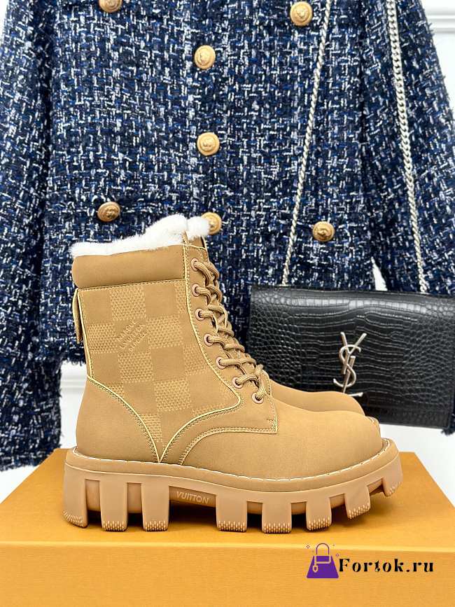 Fortok Louis Vuitton Checker Ranger Boot Beige 1ADEY9 - 1