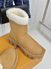 Fortok Louis Vuitton Shearling Boots Beige - 2