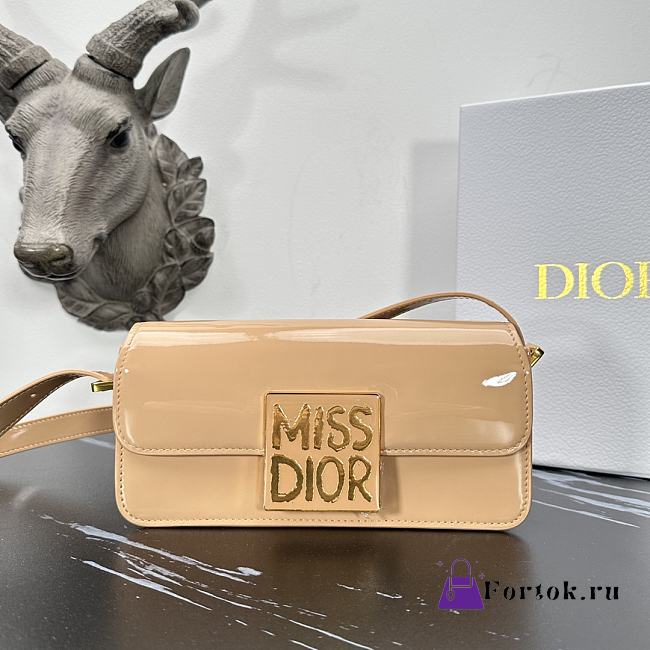 Fortok Dior Miss Flap Bag Beige Patent Calfskin 22x11x6cm - 1