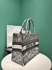 Fortok Dior Lucky Star Embroidery Pattern Book Tote Multicolor 36x18x28cm  - 6