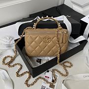 Fortok Chanel Vanity Case With Top Handle Beige 17cm - 1