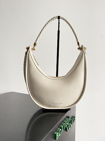 Fortok Bottega Veneta Hula Hoop Shoulder Bag White 794902 28x27x6cm