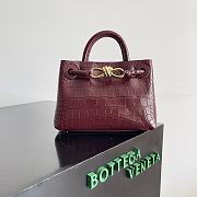 Fortok Bottega Veneta Andiamo Crocodile Leather Bag Burgundy 777614 22x9x15.5cm - 1