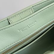 Fortok Bottega Veneta Andiamo Crocodile Leather Bag Green 777614 22x9x15.5cm - 2