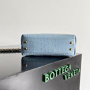 Fortok Bottega Veneta Andiamo Crocodile Leather Bag Blue 777614 22x9x15.5cm - 2