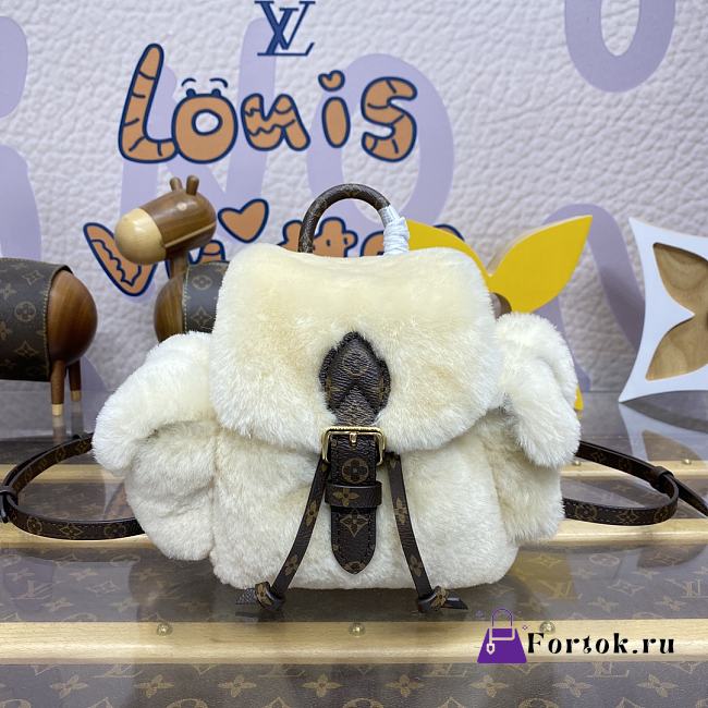 Fortok Louis Vuitton Nano Teddy Backpack Cream M11919 25x16.5x13cm - 1