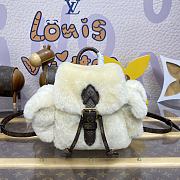 Fortok Louis Vuitton Nano Teddy Backpack Cream M11919 25x16.5x13cm - 1