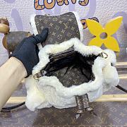 Fortok Louis Vuitton Nano Teddy Backpack Cream M11919 25x16.5x13cm - 2