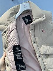 Fortok Moncler 24FW Drawstring Leather Label Stand Collar Down Vest Beige - 3