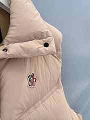 Fortok Moncler 24FW Drawstring Leather Label Stand Collar Down Vest Pink - 3