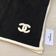 Fortok Chanel Wavy Crochet Cashmere Scarf Black & White 180×60cm - 6