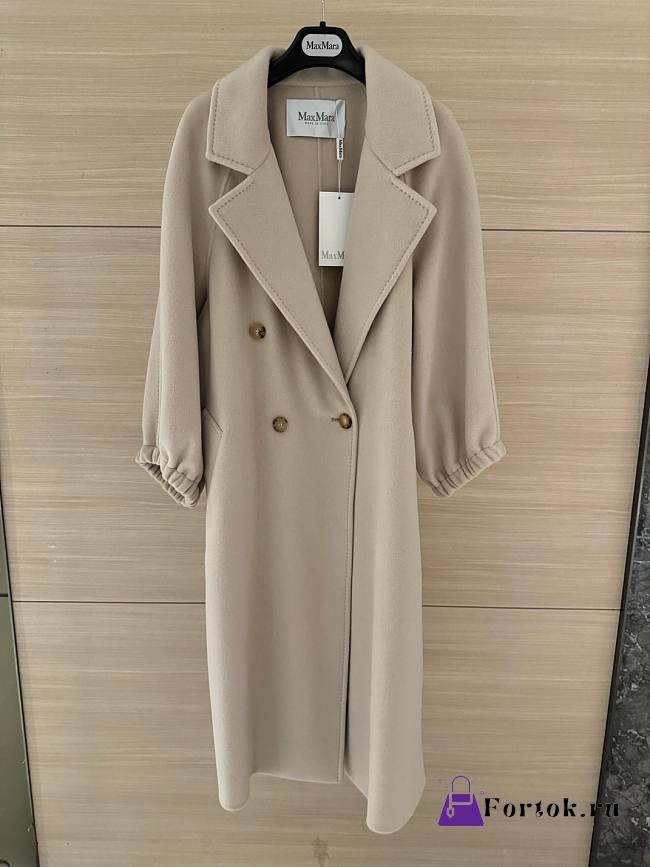 Fortok Maxmara Double-breasted Long Coat Beige With Back Vent - 1