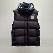 Fortok Moncler Down Jacket With Large Logo & Detachable Sleeves - 5
