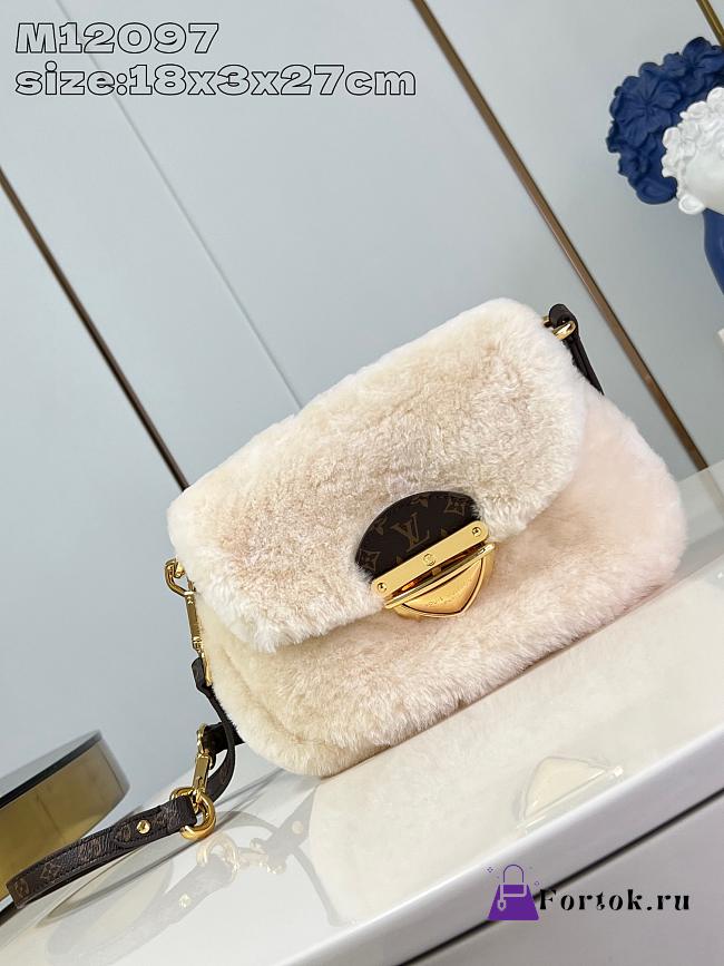 Fortok Louis Vuitton Ski Cozygram Sunset Bag M12097 18x3x27cm  - 1