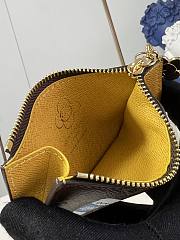 Fortok Louis Vuitton Lisa Wallet Brown & Yellow M12224 11.5x1.5x9cm - 5
