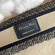 Fortok Dior Lady Five-grid Princess Diana Furry Bag White & Beige 24x20x11cm - 5