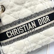 Fortok Dior Lady Five-grid Princess Diana Furry Bag Black & White 24x20x11cm - 2