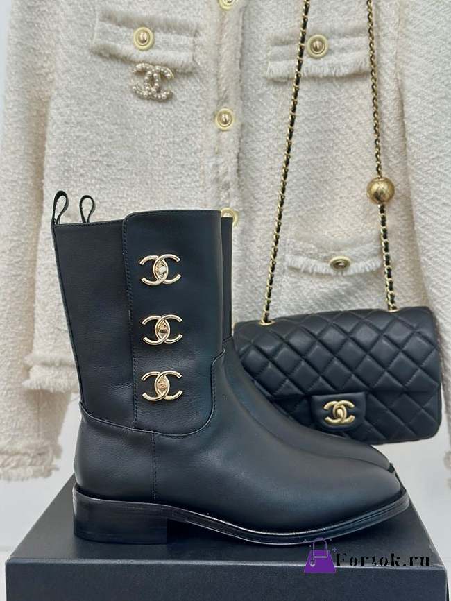 Fortok Chanel Black Leather Gold Plated CC Logo Turnlock Short Boots - 1