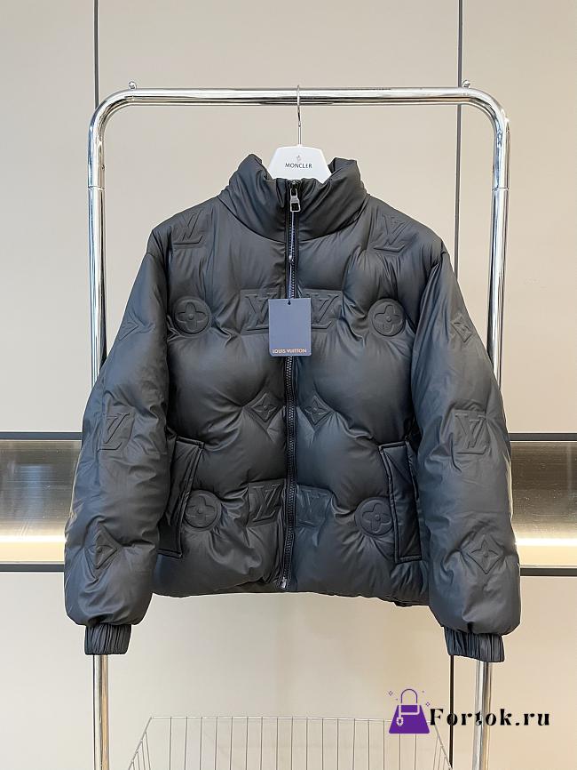 Fortok Louis Vuitton Monogram Old Flower Stereo Embossed Down Jacket - 1