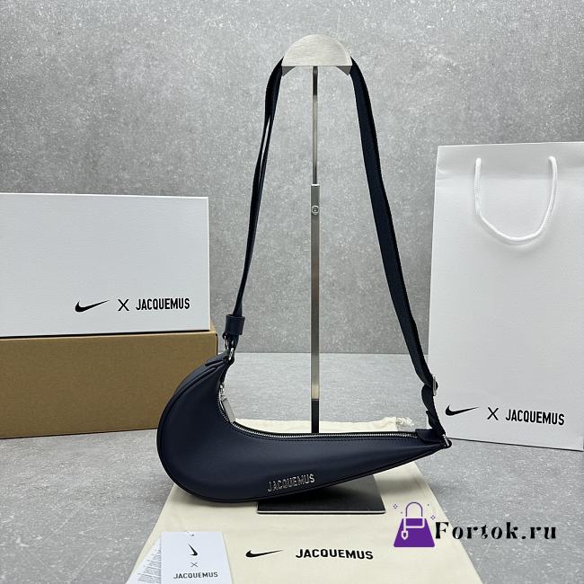 Fortok Jacquemus x Nike Swoosh Bag Black 30x8.5cm - 1