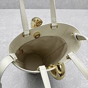 Fortok Jacquemus Le Petit Bambola White Leather Bag 10×20cm  - 3