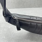 Fortok Lemaire Medium Croissant Bag Black Soft Nappa Leather 46x22x7cm - 5