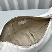 Fortok Lemaire Medium Croissant Bag White Soft Nappa Leather 46x22x7cm - 3