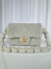 Fortok Chanel Flap Bag Fleece & Gold Plated Metal Grey 24x14x7cm - 1