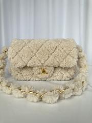 Fortok Chanel Flap Bag Fleece & Gold Plated Metal Beige 24x14x7cm - 1