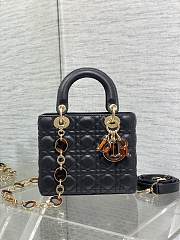Fortok Dior Lady Bag Black With Gold-plated Metal Chain Strap And Brown O-shaped Design - 1