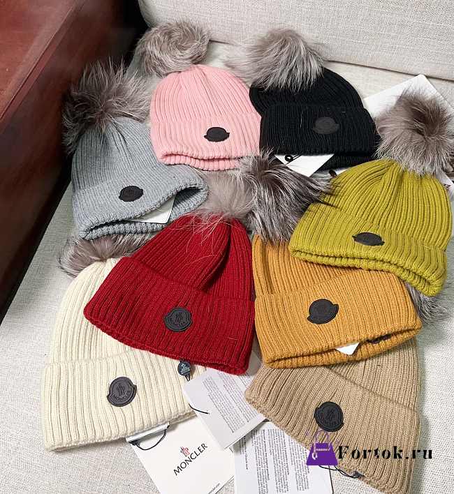 Fortok Moncler Wool Beanie With Pom Pom - 1